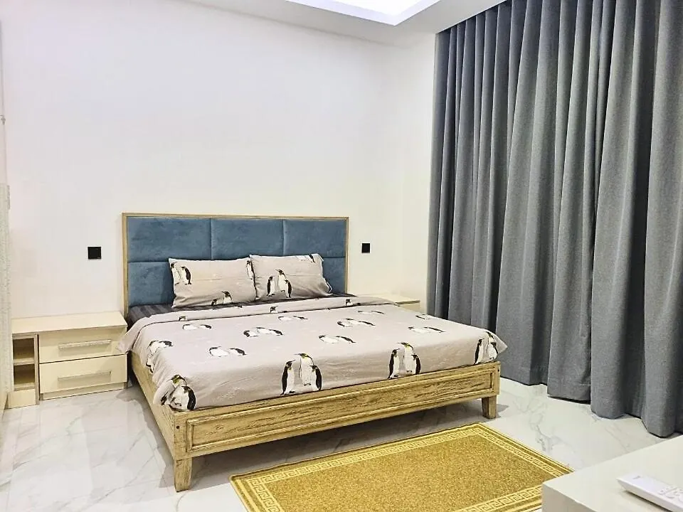 Cozy Beachfront 3-Bedroom Apartment In City Centre Colombo