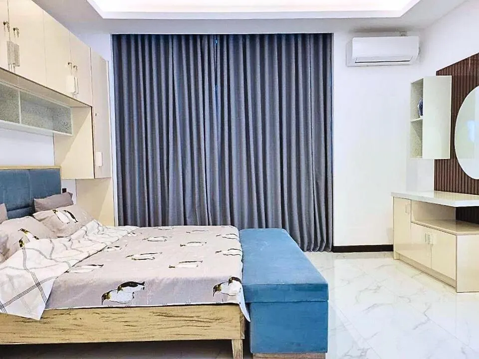 Cozy Beachfront 3-Bedroom Apartment In City Centre Colombo 0*,