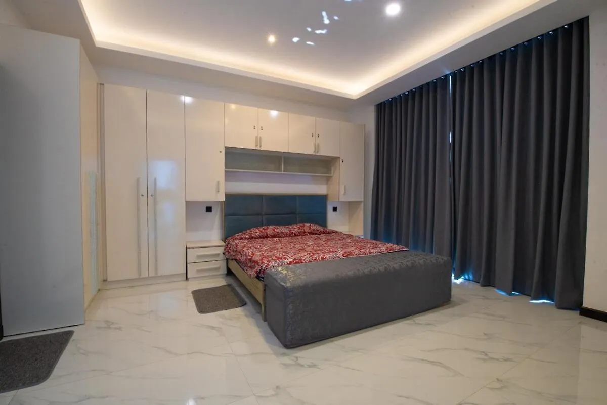 Cozy Beachfront 3-Bedroom Apartment In City Centre Kolombo 0*,  Šrí Lanka